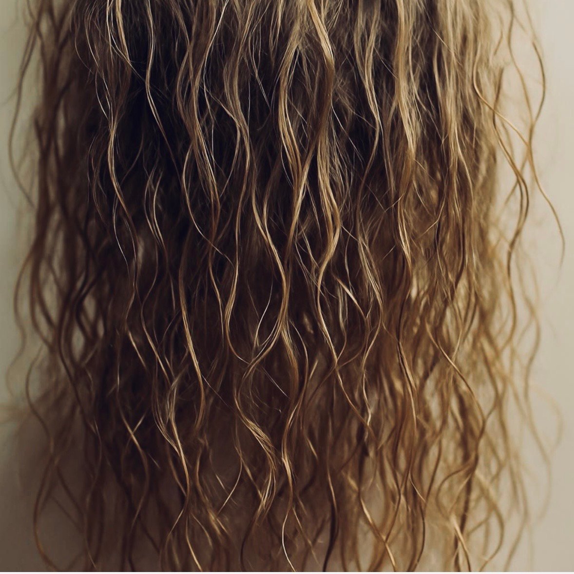 Flat, greasy, stringy, lifeless curls